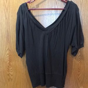 Double V neck top
